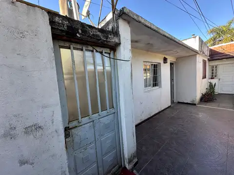 SE VENDE INTERNO DE 120M2 A REFACCIONAR B° MAYORAZ