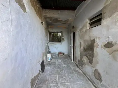 SE VENDE INTERNO DE 120M2 A REFACCIONAR B° MAYORAZ