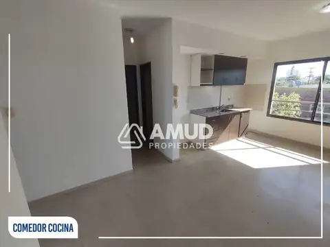 Departamento en Alquiler en Villa Centenario, $ 500.000