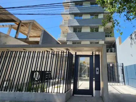 Departamento en Alquiler en Echesortu, $ 690.000