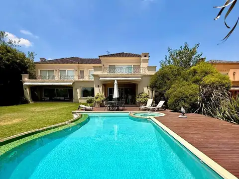 Venta Excelente casa en Country Bs As Golf
