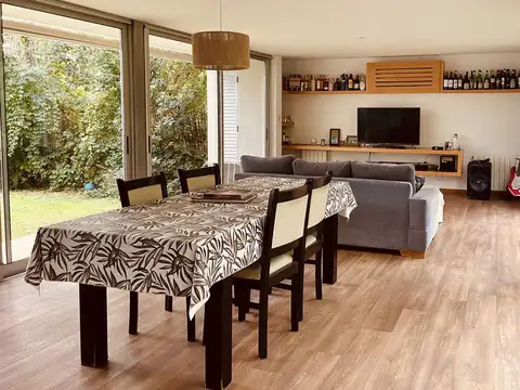 Casa en Alquiler al Sureste