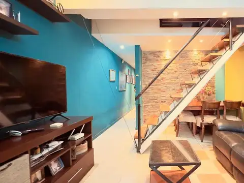 Depto Tipo Casa en Venta en Tigre Centro, USD 115.000