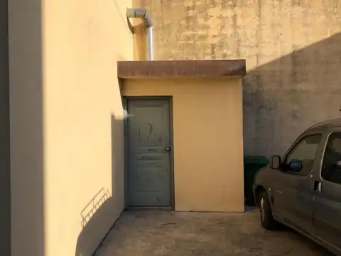 Avenida Calle Real 363