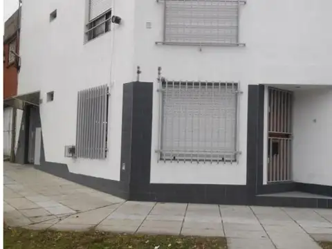 Baldomero Fernandez Moreno 3000 , Piso PB