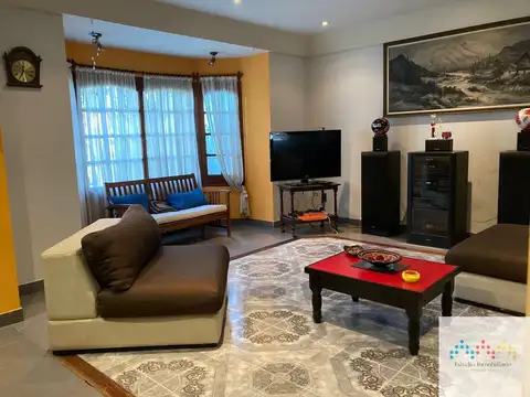 Casa 6 ambientes con 3 baños