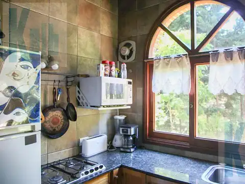 Casa chalet tres plantas en Carilo excelente ubicación en alquiler fiestas y verano 2026-27