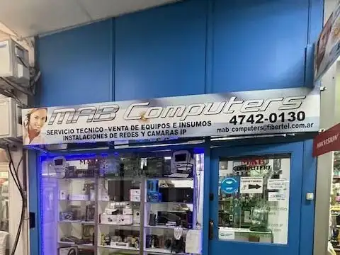 Cosme Beccar 300