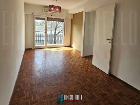 VENTA DEPARTAMENTO 2 AMBIENTES CON BALCON, QUILMES CENTRO.