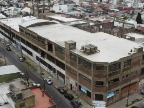 Depósito en alquiler - Oficinas - Vestuarios - La Matanza