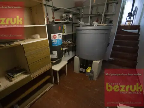Depto Tipo Casa en Venta 49 años