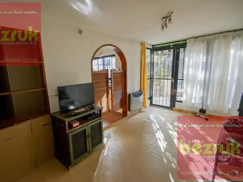 Depto Tipo Casa en Venta con 1 cocheras