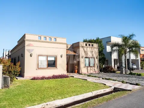 Casa en Alquiler en Los Troncos, USD 2.800