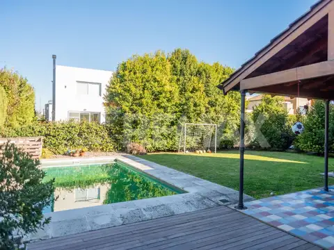ALQUILER CASA 4 AMBIENTES CON PILETA LOS TRONCOS