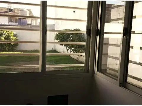 Casa en Alquiler en Villa Adelina, USD 1.500