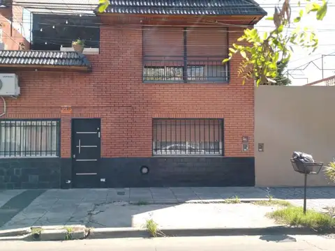 Ph - Venta - Argentina, Tres de Febrero - RAUCH 1779