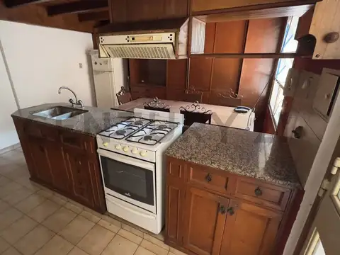 12 entre 58 y 59 1200, Piso 1