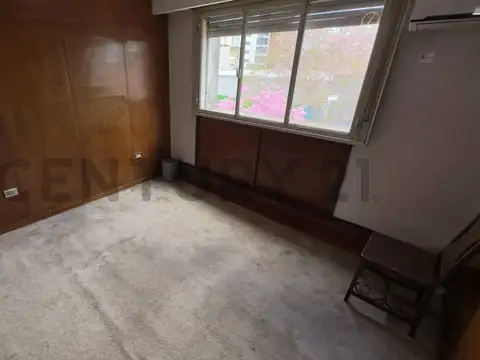 Departamento 9 ambientes con 2 baños