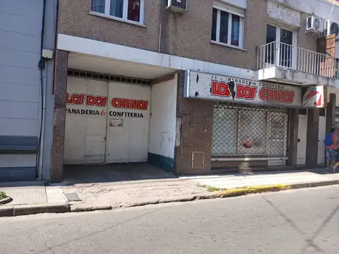 Remax alquila local comercial 1ro de Mayo 2272