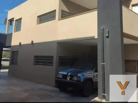 32 e/ 1 y Avenida Costanera