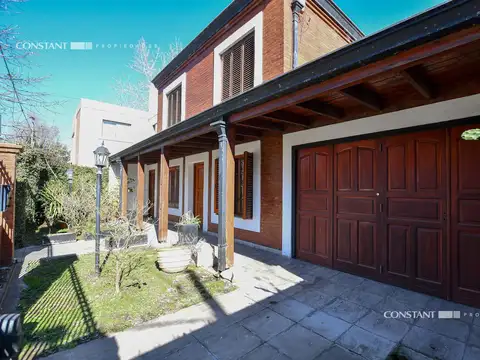 Casa en  venta  de 4 dormitorios en City Bell