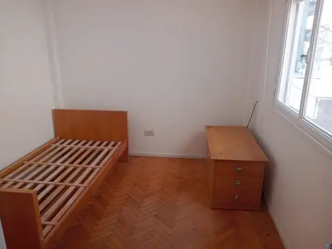 Santiago J Bynon 6800, Piso 3