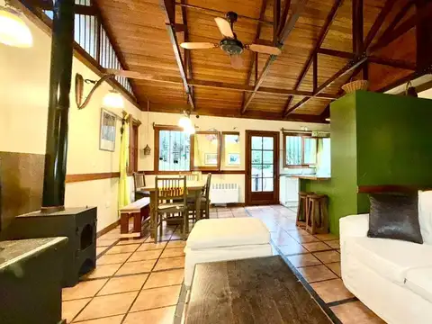 Casa en venta 4 ambientes en Carilo lote 1400m2