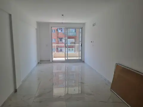excelente semipiso 4amb al frente120 METROS CUADRADOS,ASCENSOR PRIVADO,A ESTRENAR.
