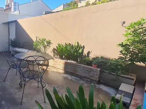 Depto Tipo Casa 2 ambientes con 1 baño