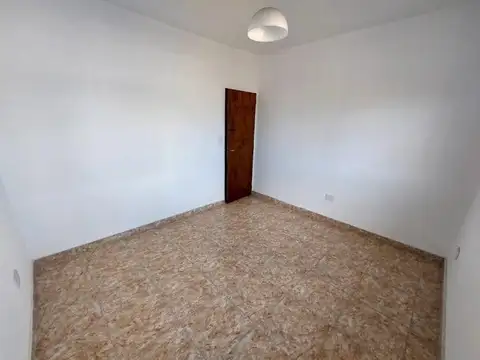 Departamento en Villa De Mayo