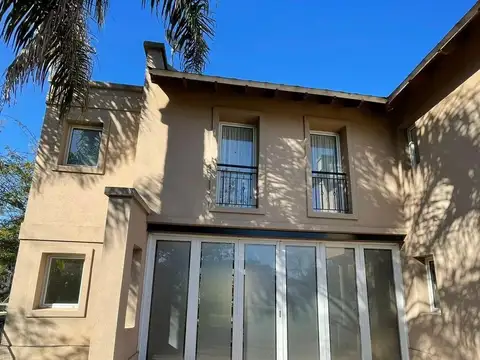 Casa en Venta en Campos De Alvarez, USD 485.000