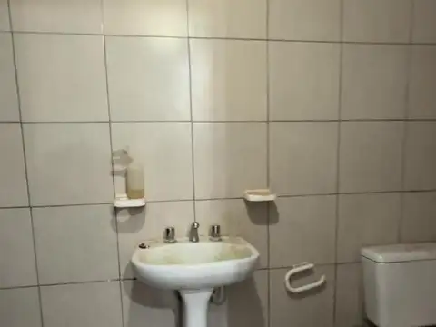 Departamento en Alquiler en Guernica, $ 320.000