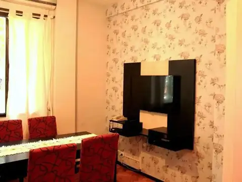 Sarmiento 4100, Piso 1