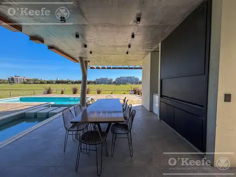 Casa 6 ambientes con 3 baños