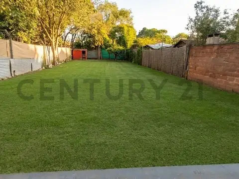 HERMOSA CASA CON AMPLIO PATIO EN ARTURO SEGUÍ