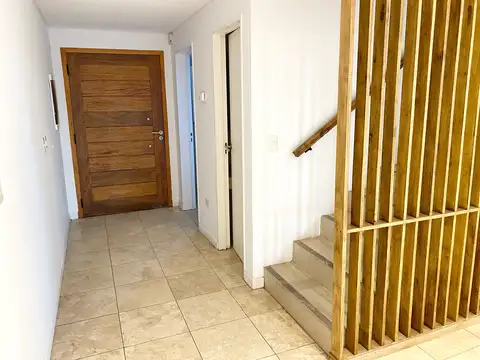 Casa en Alquiler de 3 dormitorios