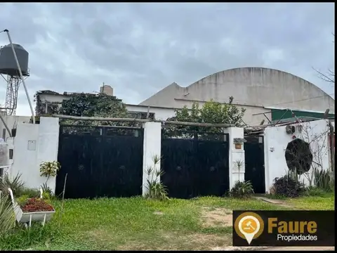 ALOJAMIENTO DE 5 UNIDADES.