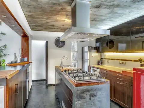 Casa en Venta con 1 cochera