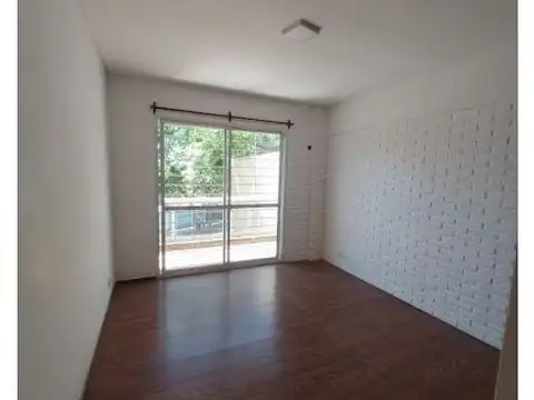 Av Alberdi y Av Carballo - 1 dormitorio al frente