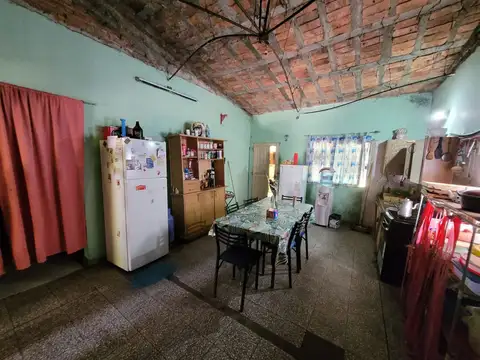 VENTA CASA/QUINTA 2 DORMITORIOS EN COLASTINÉ