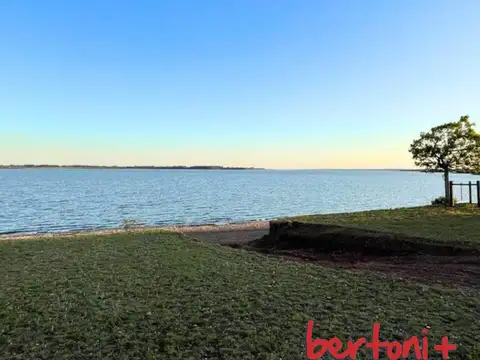 Costa Del OmbÚ