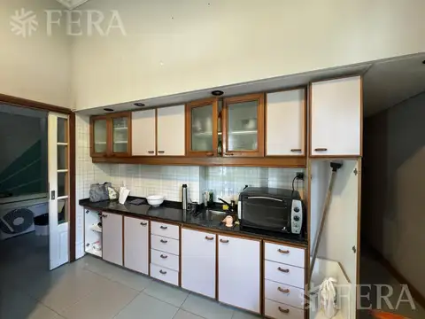 Depto Tipo Casa en Venta en Bernal, USD 105.000