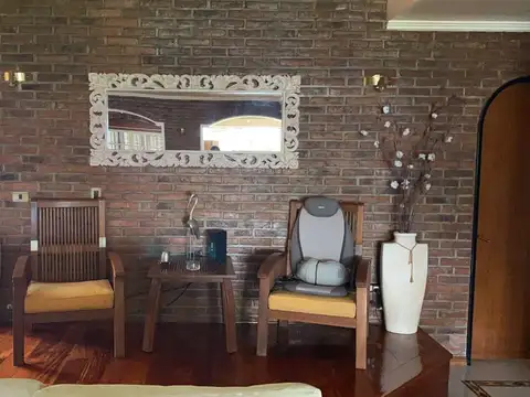 Casa de 5 ambientes a la venta