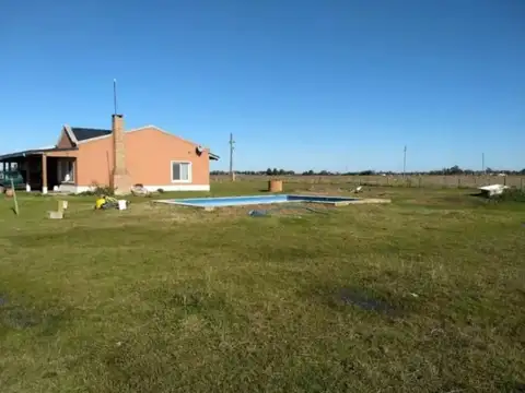 VENTA DE CAMPO EN SAN VICENTE CON PILETA