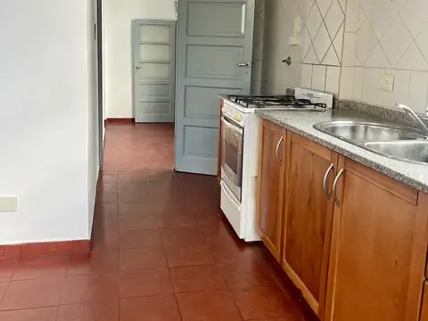 Depto Tipo Casa 3 ambientes con 2 baños