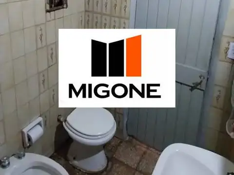 Casa 5 ambientes con 2 baños