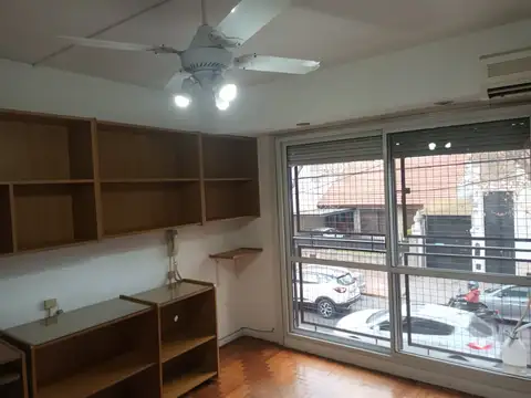 Oficina en Alquiler en Lomas De Zamora, $ 450.000