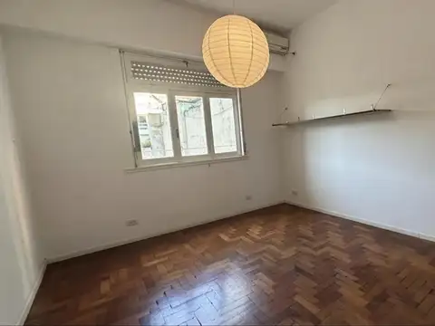 Depto Tipo Casa en Venta 50 años