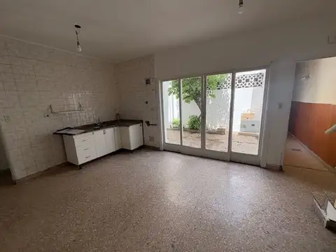 Depto Tipo Casa en Venta 45 años