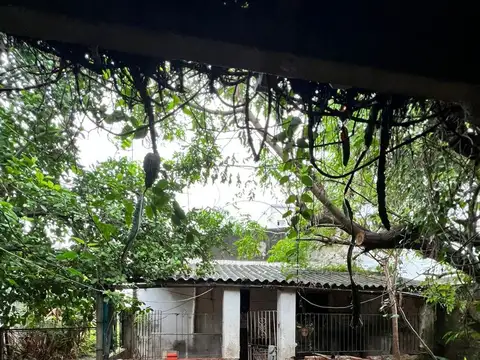 Casa 4 ambientes con 1 baño